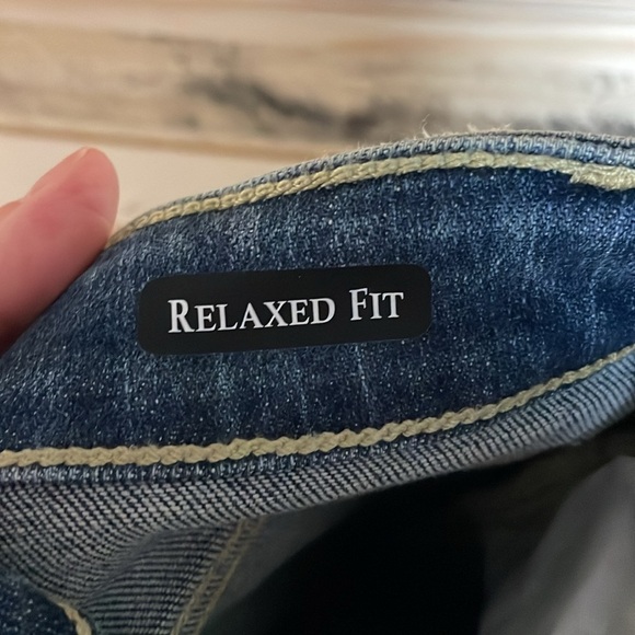 Judy Blue size 1/25 relaxed fit high waist medium wash distressed jeans - Picture 15 of 15